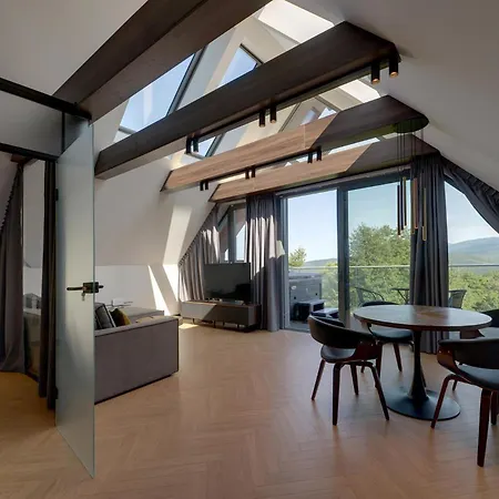 Rentplanet - Kras Apartamento