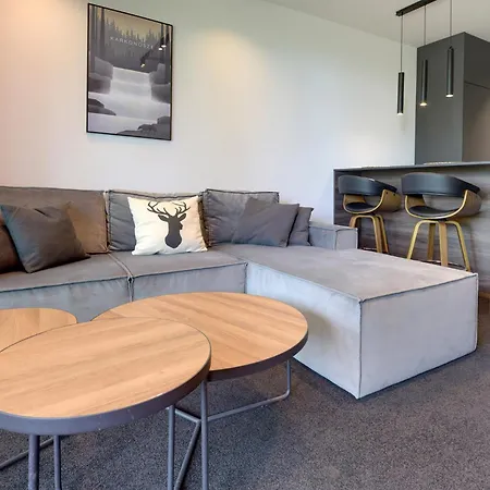 Rentplanet - Kras Apartamento